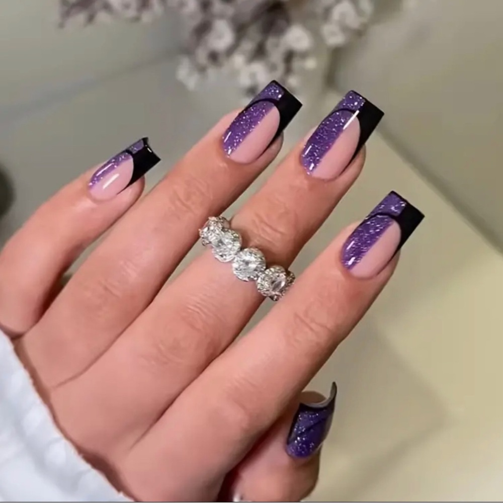 🍒🍒 Purple Press On Nails